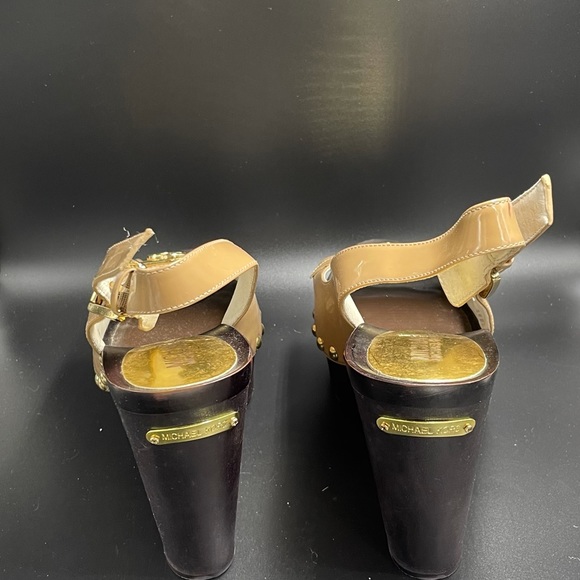 Michael Kore Shoes new Size 10. - Picture 3 of 3